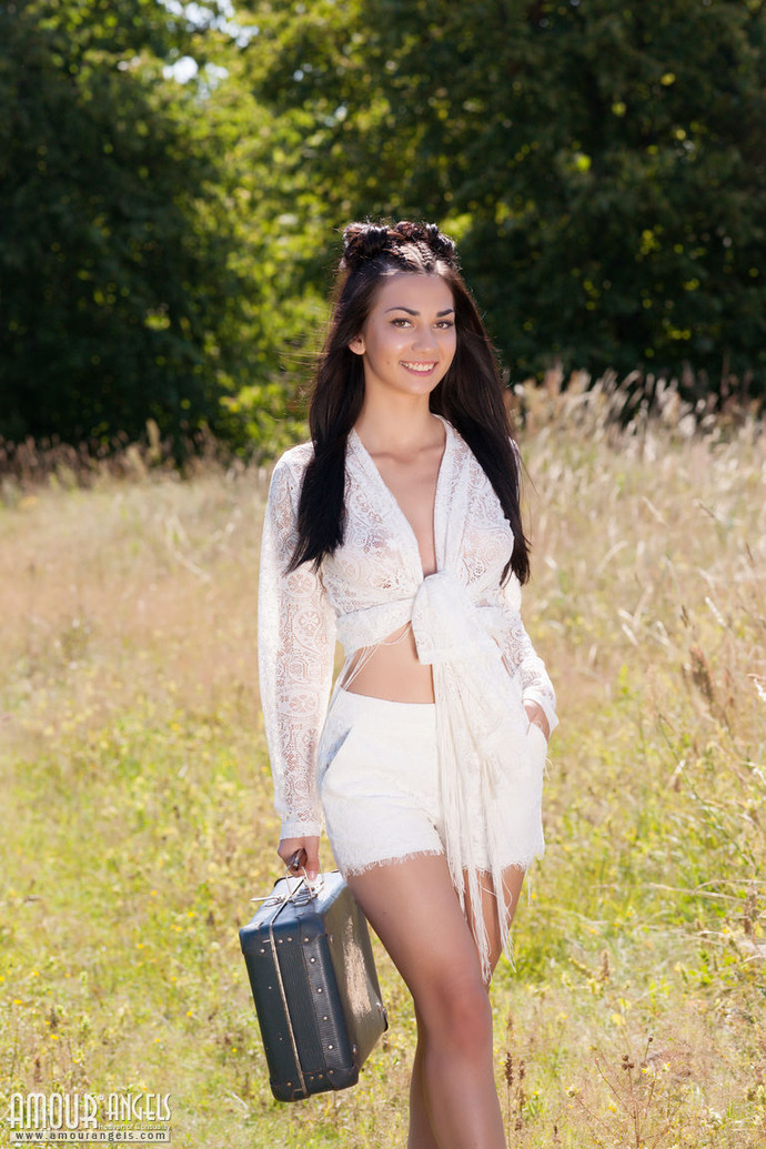 Brunette cutie stripping 00