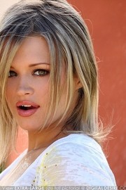 Liz Starlet