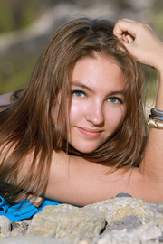 Alessa Z On The Rocks