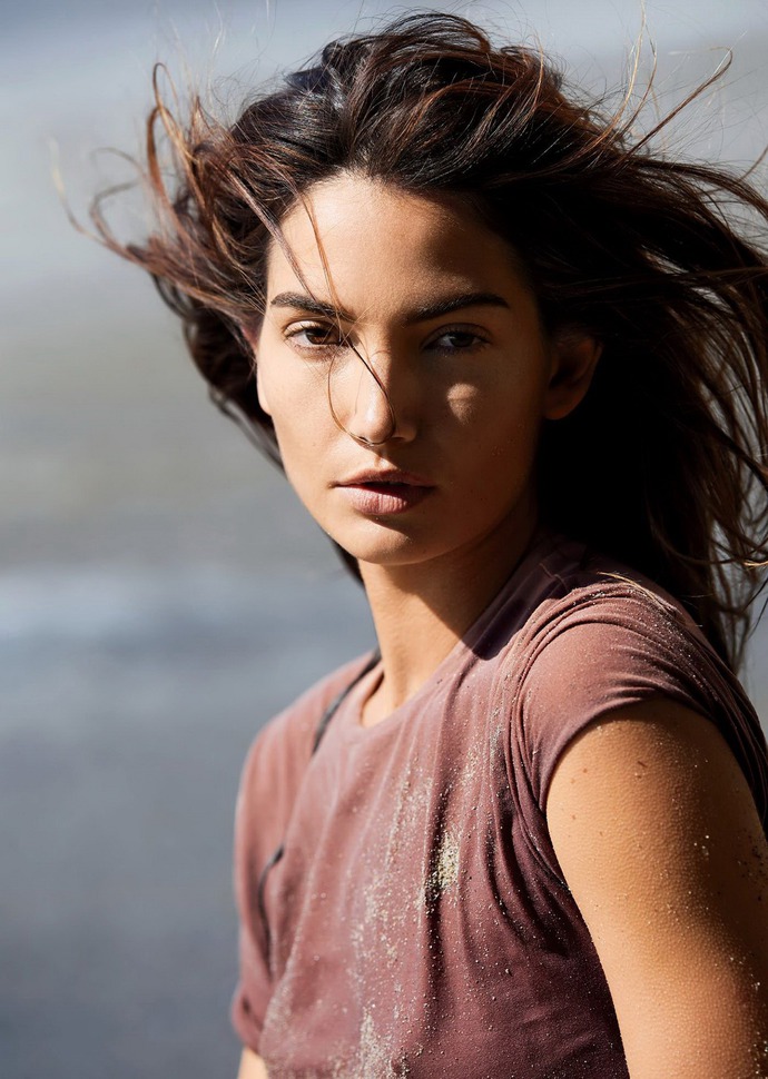 Brunette Model Lily Aldridge 11