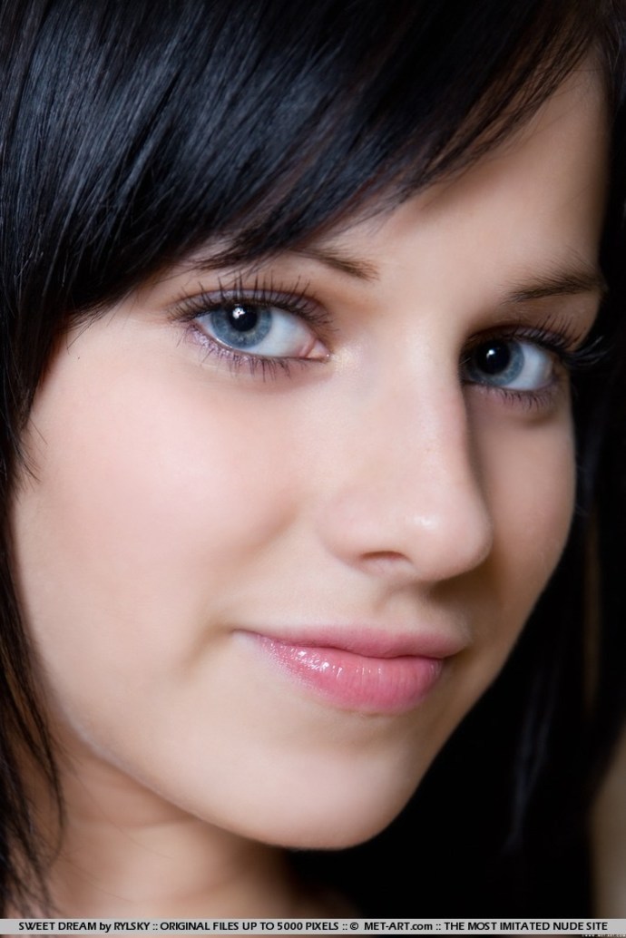 Exclusive Hot Babes 05