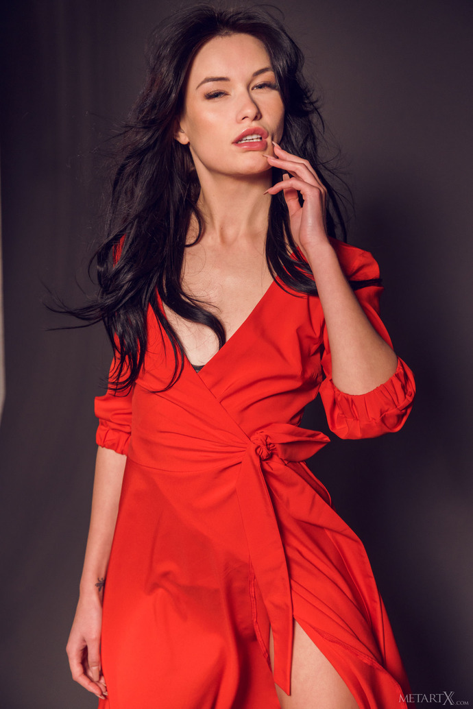 Elouisa in Red Dress 01