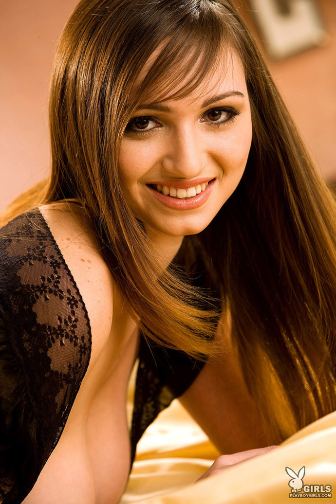 Busty Playboy Girl Carita Tevez 08