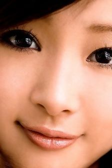 Lovely Asian Girl Suzuka Ishikawa Strips Nude