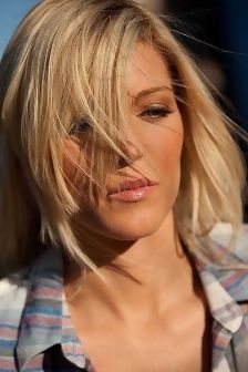 Niki Lee Young Blonde Beauty